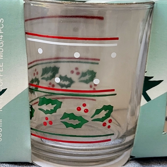 🎄Vintage Christmas Drinking Glass Coffee Mugs Set of 4 in original package - Picture 9 of 15
